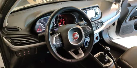 Fiat Tipo SW 1.6 mjt Easy s&s 120cv my19 - Immagine 24