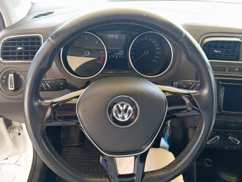 Volkswagen Polo 5p 1.4 tdi bm Comfortline 75cv - Immagine 18