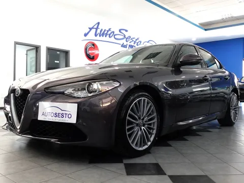 Alfa Romeo Giulia 2.2 t Business 160cv my19 - Immagine 2