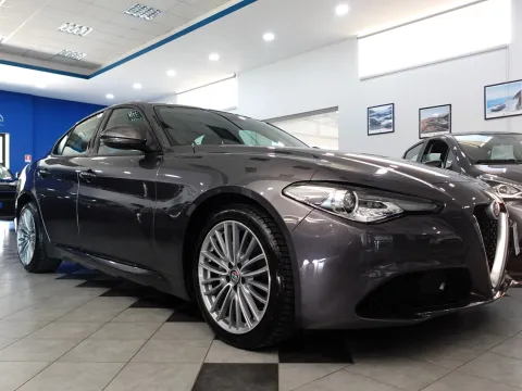 Alfa Romeo Giulia 2.2 t Business 160cv my19 - Immagine 3