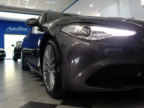 Alfa Romeo Giulia 2.2 t Business 160cv my19 - Immagine 11