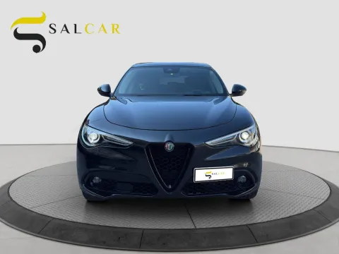 Alfa Romeo Stelvio 2.2 t Sport Tech Q4 190cv auto - Immagine 2