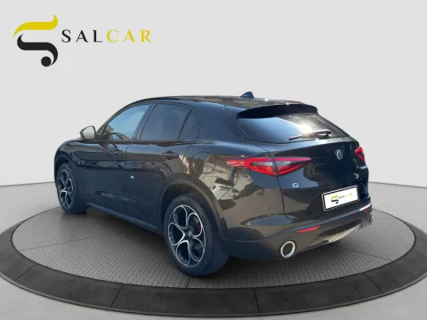 Alfa Romeo Stelvio 2.2 t Sport Tech Q4 190cv auto - Immagine 6