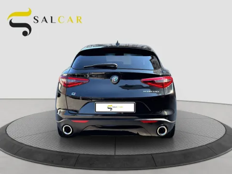 Alfa Romeo Stelvio 2.2 t Sport Tech Q4 190cv auto - Immagine 7