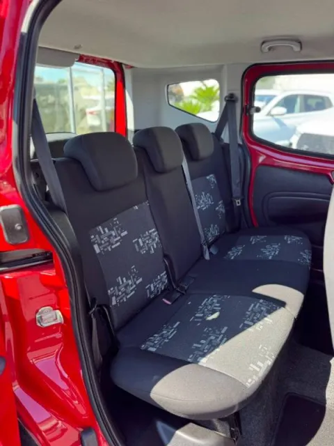 Fiat Qubo 1.4 8v natural power Active 70cv - Immagine 7