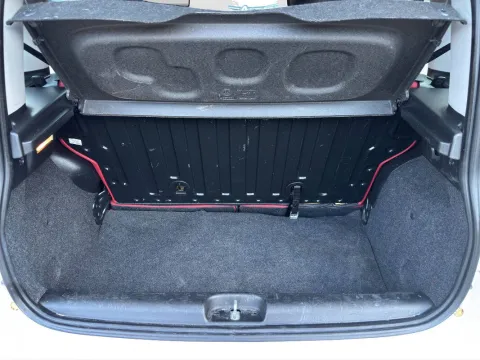 Fiat Panda 1.3 mjt 16v Lounge 75cv - Immagine 18
