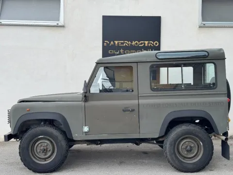 Land Rover Defender 90 2.5 td County SW - Immagine 2