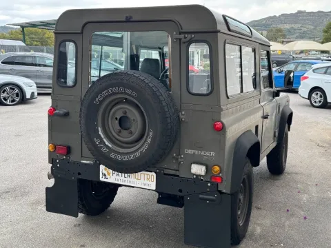 Land Rover Defender 90 2.5 td County SW - Immagine 5