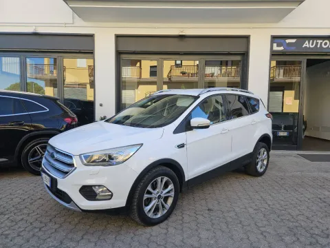 Ford Kuga 1.5 tdci Business s&s 2wd 120cv - Immagine 1
