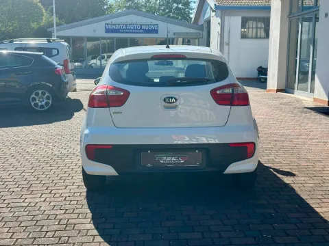 Kia Rio 5p 1.2 cvvt City E6 - Immagine 5