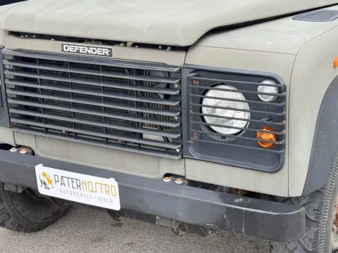 Land Rover Defender 90 2.5 td County SW - Immagine 8