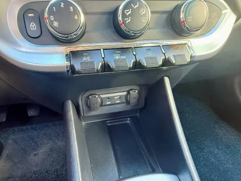 Kia Rio 5p 1.2 cvvt City E6 - Immagine 20