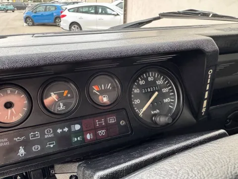Land Rover Defender 90 2.5 td County SW - Immagine 21