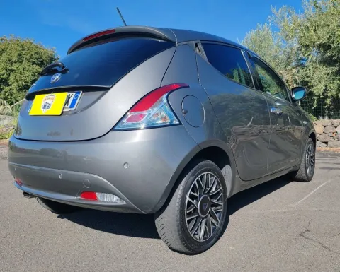 Lancia Ypsilon 1.3 mjt Mya s&s 95cv - Immagine 12
