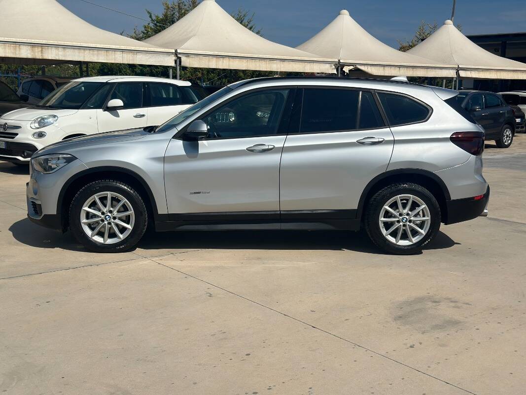 BMW X1 sdrive18d Business - Immagine 5