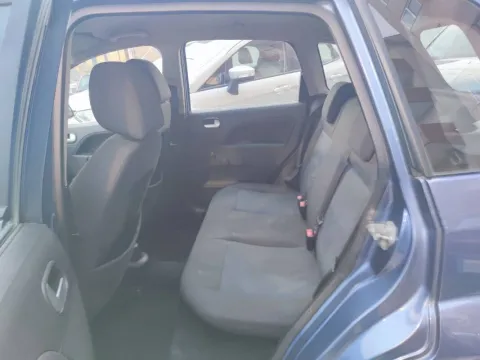 Ford Fiesta 5p 1.4 tdci Ghia - Immagine 5