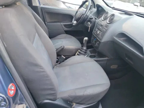 Ford Fiesta 5p 1.4 tdci Ghia - Immagine 7