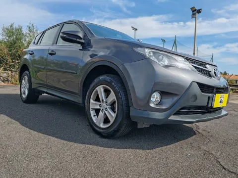 Toyota Rav4 2.0 d-4d 2wd 124cv mt - Immagine 3