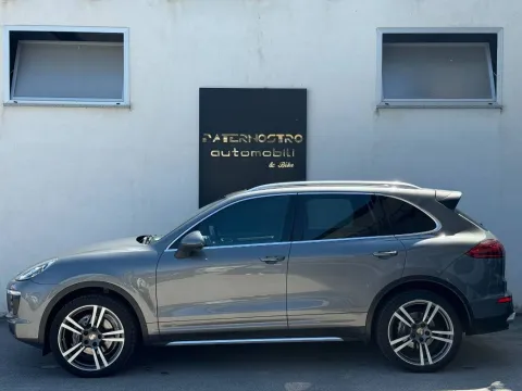 Porsche Cayenne 3.0 Platinum Edition tiptronic - Immagine 2