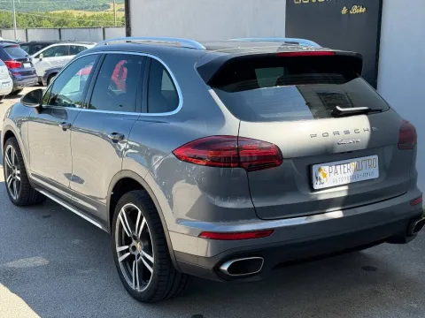 Porsche Cayenne 3.0 Platinum Edition tiptronic - Immagine 3