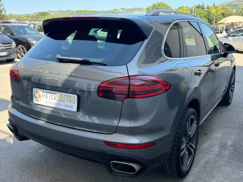Porsche Cayenne 3.0 Platinum Edition tiptronic - Immagine 5