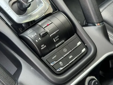 Porsche Cayenne 3.0 Platinum Edition tiptronic - Immagine 24