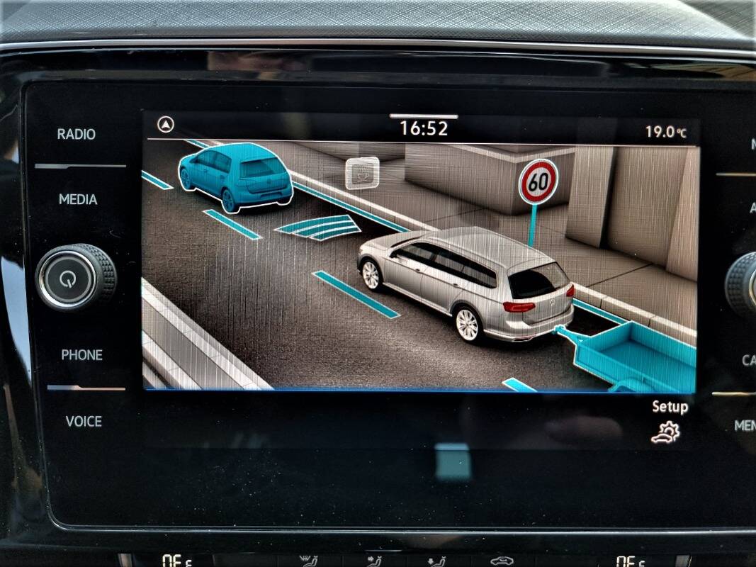 Volkswagen Passat Variant 1.6 tdi Business 120cv dsg - Immagine 27