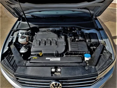 Volkswagen Passat Variant 1.6 tdi Business 120cv dsg - Immagine 31