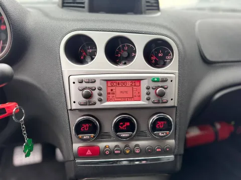 Alfa Romeo 156 SW 3.2 GTA V6 selespeed - Immagine 22