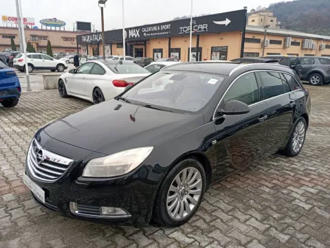 Opel Insignia Sports Tourer 2.0 cdti ecoflex Cosmo 160cv - Immagine 1
