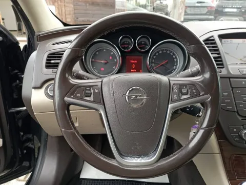 Opel Insignia Sports Tourer 2.0 cdti ecoflex Cosmo 160cv - Immagine 6