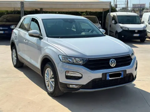 Volkswagen T-Roc 1.6 tdi Business - Immagine 3