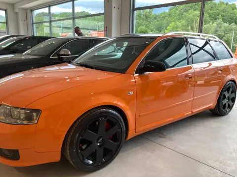 Audi S4 Avant 4.2 V8 quattro tiptronic - Immagine 4