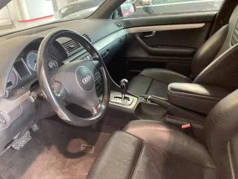 Audi S4 Avant 4.2 V8 quattro tiptronic - Immagine 11