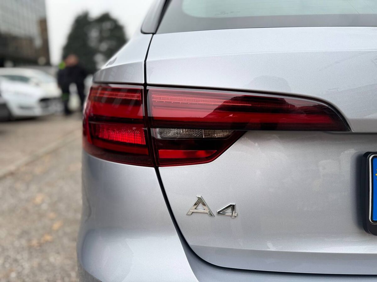 Audi A4 Avant 40 2.0 tdi Edition quattro 190cv s-tronic - Immagine 10