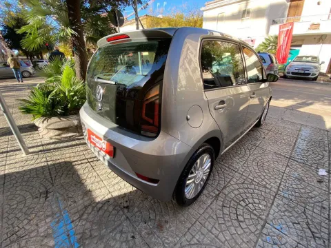 Volkswagen up! 5p 1.0 Beats up! 60cv my20 - Immagine 5