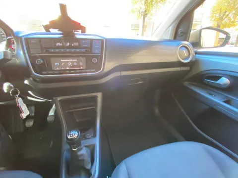 Volkswagen up! 5p 1.0 Beats up! 60cv my20 - Immagine 12