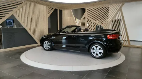 Audi A3 Cabrio 2.0 tdi Attraction - Immagine 7