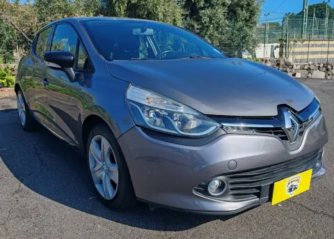 Renault Clio 5p 1.2 Live 75cv - Immagine 1