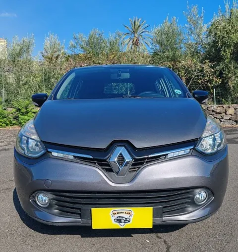 Renault Clio 5p 1.2 Live 75cv - Immagine 5