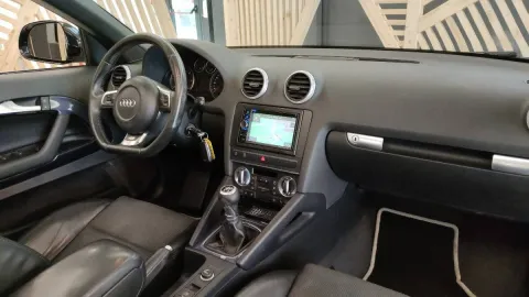 Audi A3 Cabrio 2.0 tdi Attraction - Immagine 16