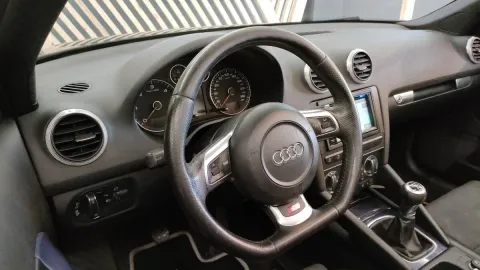 Audi A3 Cabrio 2.0 tdi Attraction - Immagine 17
