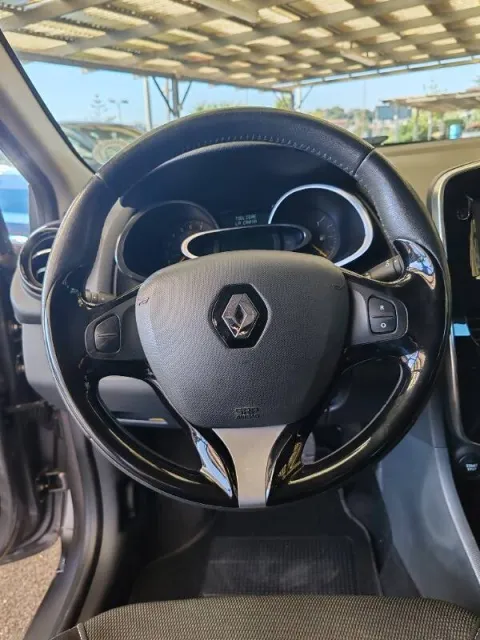Renault Clio 5p 1.2 Live 75cv - Immagine 19