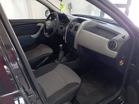 Dacia Duster 1.6 Ambiance c/radio s/clima gpl 4x2 105cv - Immagine 5