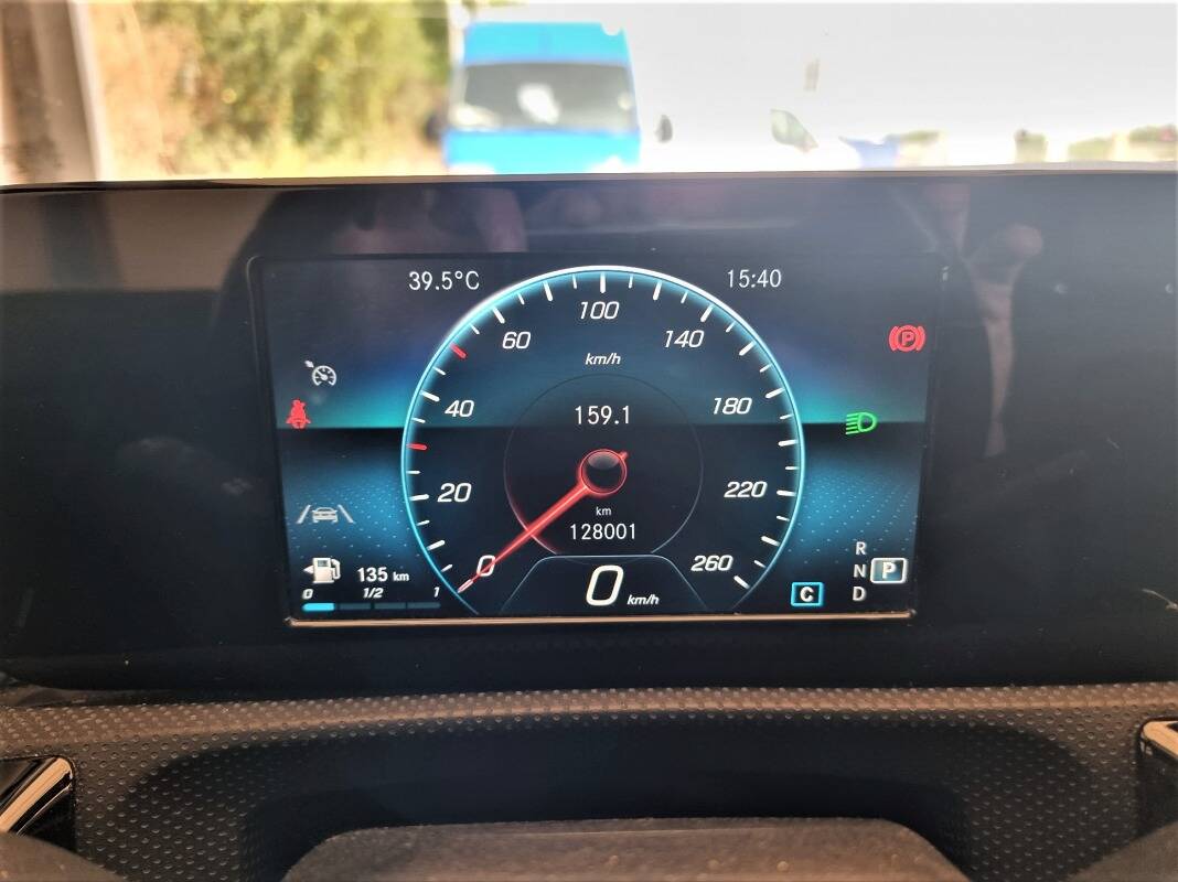 Mercedes CLA Shooting Brake 180 d Sport auto - Immagine 28