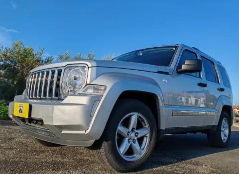 Jeep Cherokee 2.8 crd Limited dpf - Immagine 4