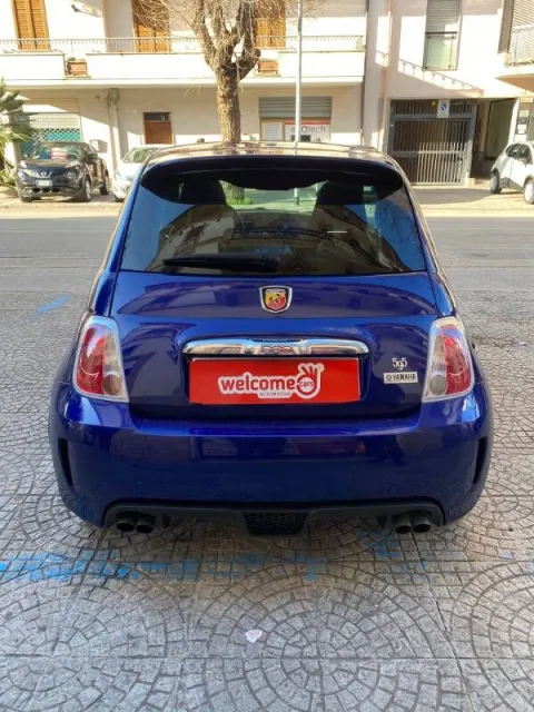 Abarth 595 1.4 16v t. t-jet Yamaha Factory Racing 160cv - Immagine 4