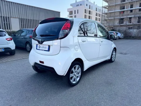 Peugeot iOn Active 49kW my13 - Immagine 5