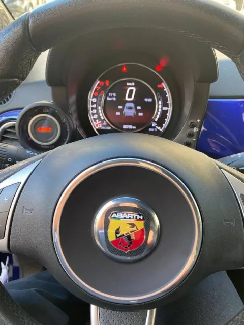 Abarth 595 1.4 16v t. t-jet Yamaha Factory Racing 160cv - Immagine 14
