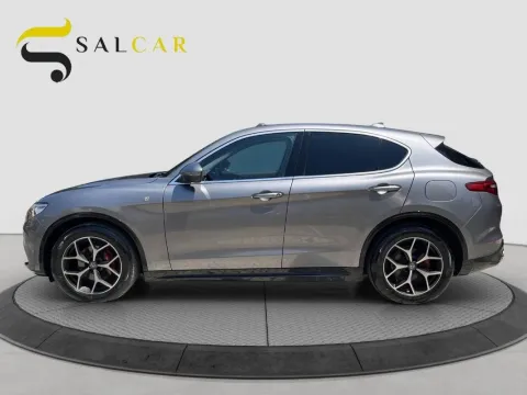 Alfa Romeo Stelvio 2.2 t Veloce Ti Q4 210cv auto - Immagine 3
